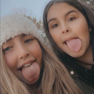 Meet your Posher, Lily